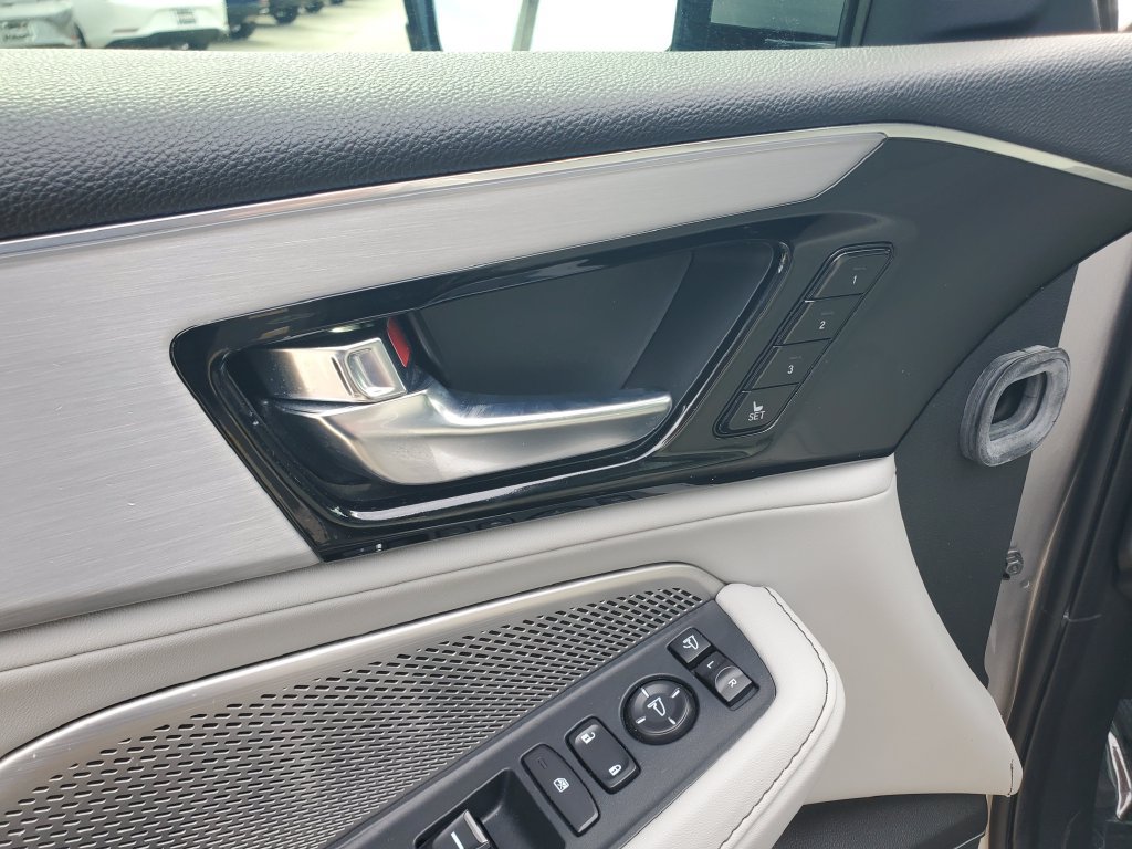 Certified 2024 Acura MDX w/ Technology Package FWD image 23
