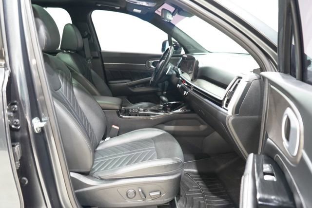 Used 2024 Kia Sorento SX Prestige AWD/4WD image 43