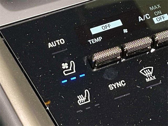 New 2025 Porsche Macan Turbo Electric image 34