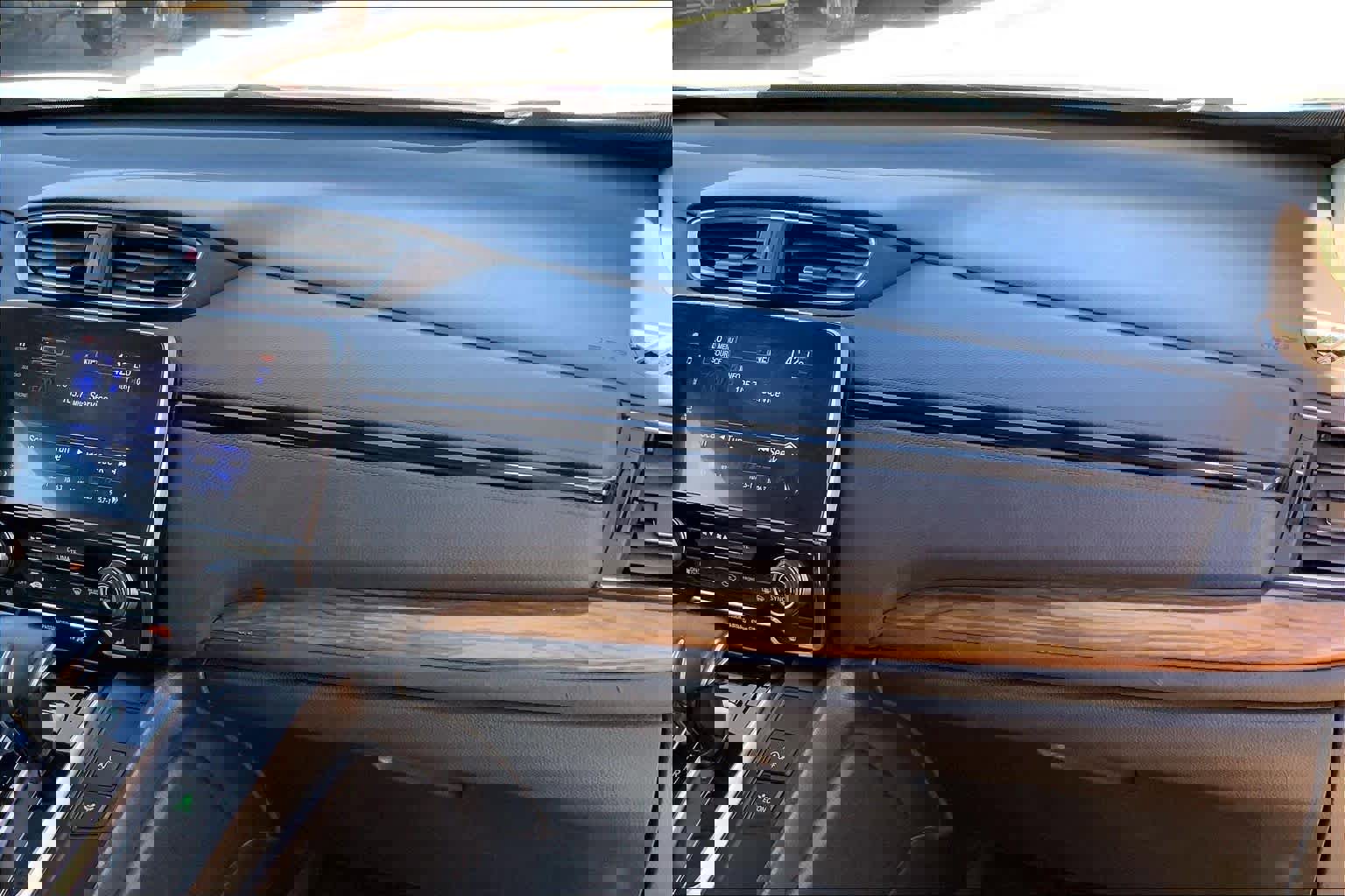 Used 2022 Honda CR-V EX-L image 17