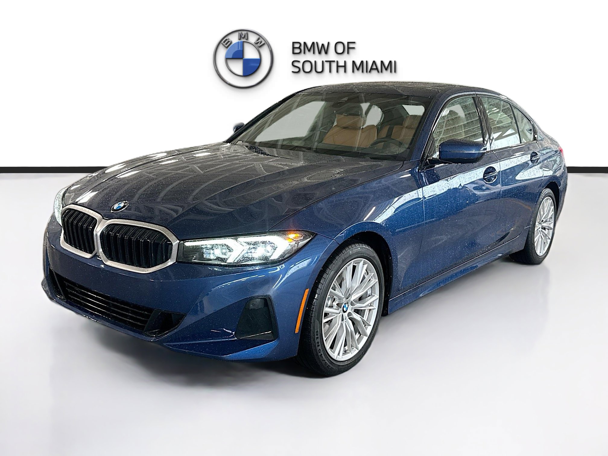Certified 2023 BMW 330i Sedan w/ Convenience Package RWD image 3