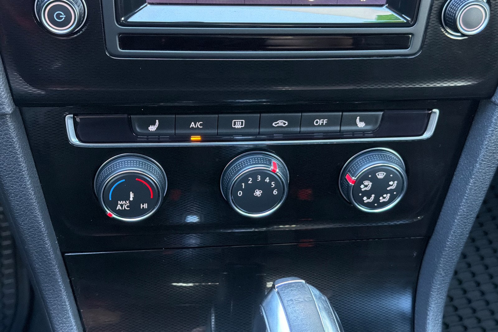 Used 2015 Volkswagen GTI S image 19