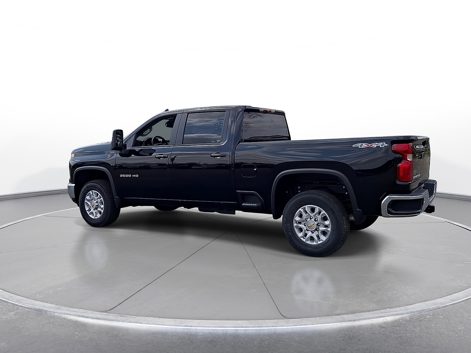 New 2026 Chevrolet Silverado 3500 LT w/ All Star Edition AWD/4WD image 6