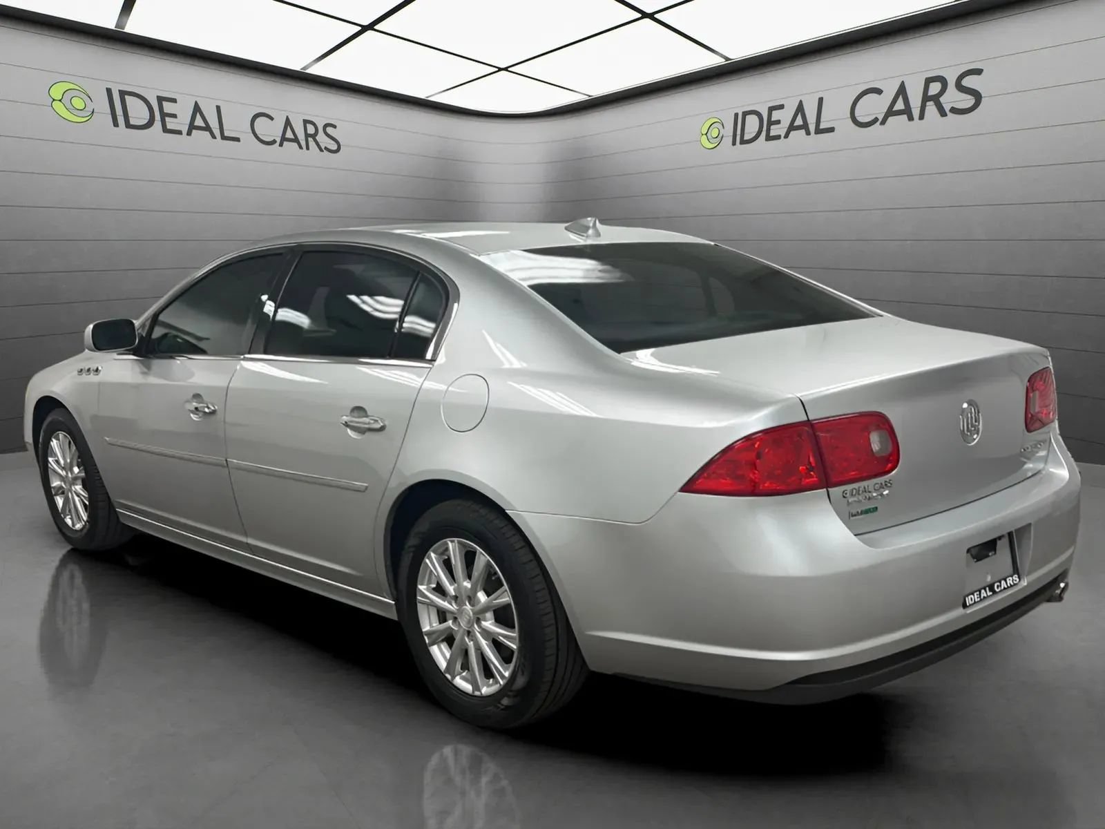 Used 2011 Buick Lucerne CX FWD image 7