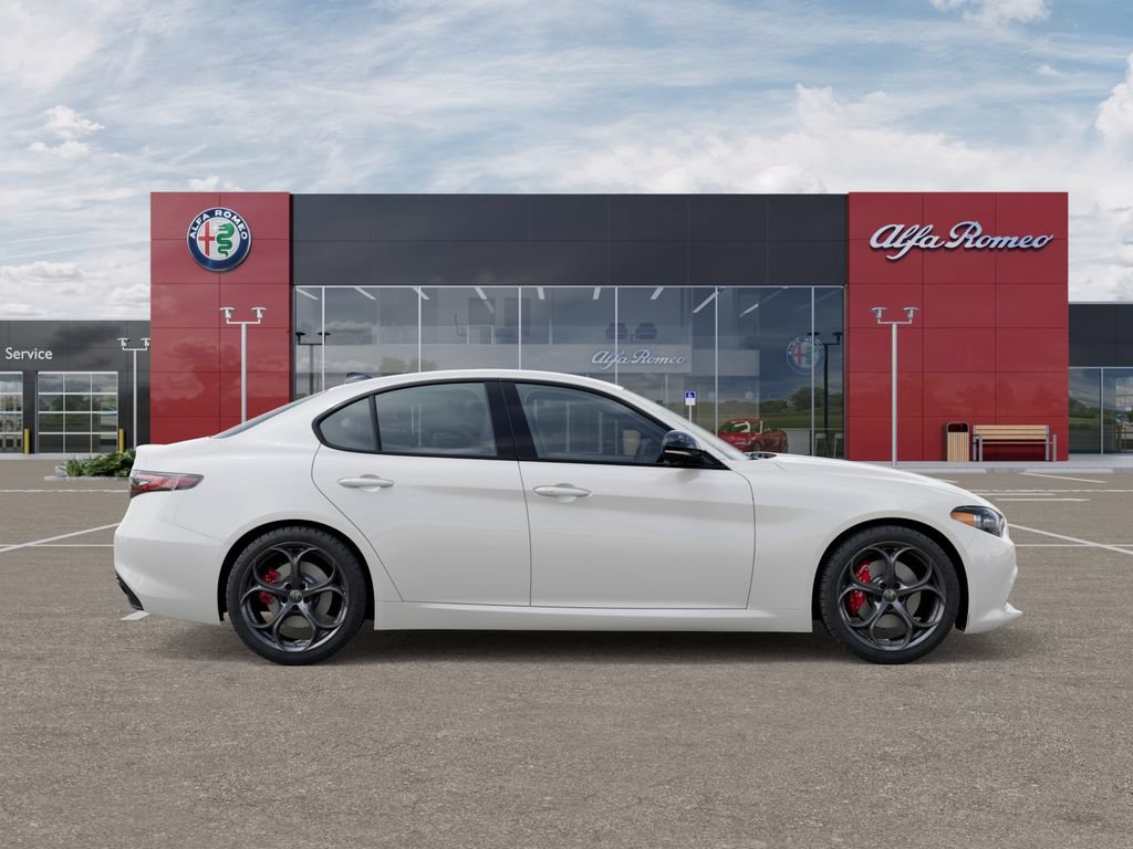New 2025 Alfa Romeo Giulia w/ Driving Assist Package RWD image 22