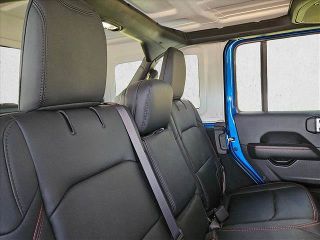 Used 2024 Jeep Wrangler Unlimited Rubicon w/ Capability Package AWD/4WD image 17