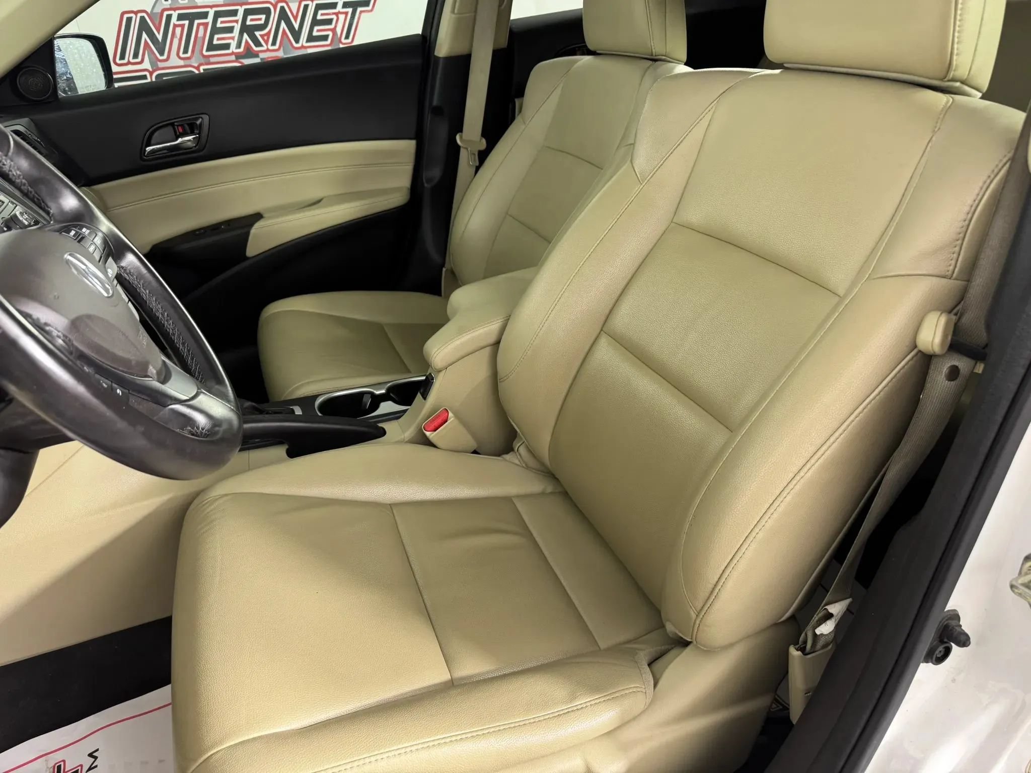 Used 2017 Acura ILX FWD image 32