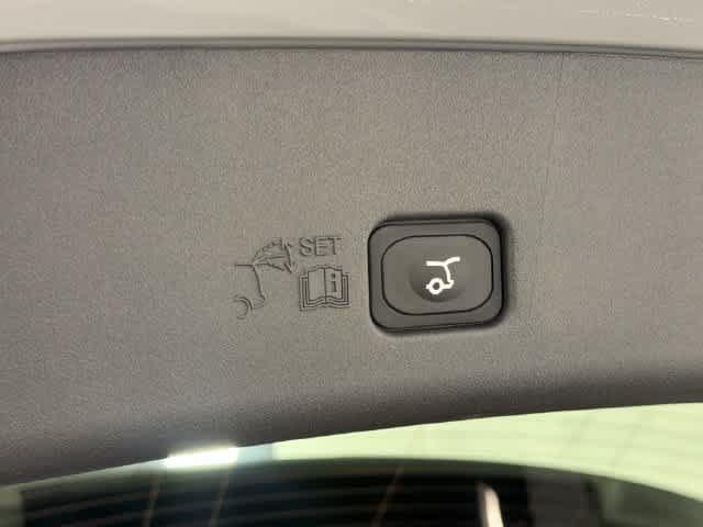 New 2026 Lincoln Nautilus Premier AWD/4WD image 23