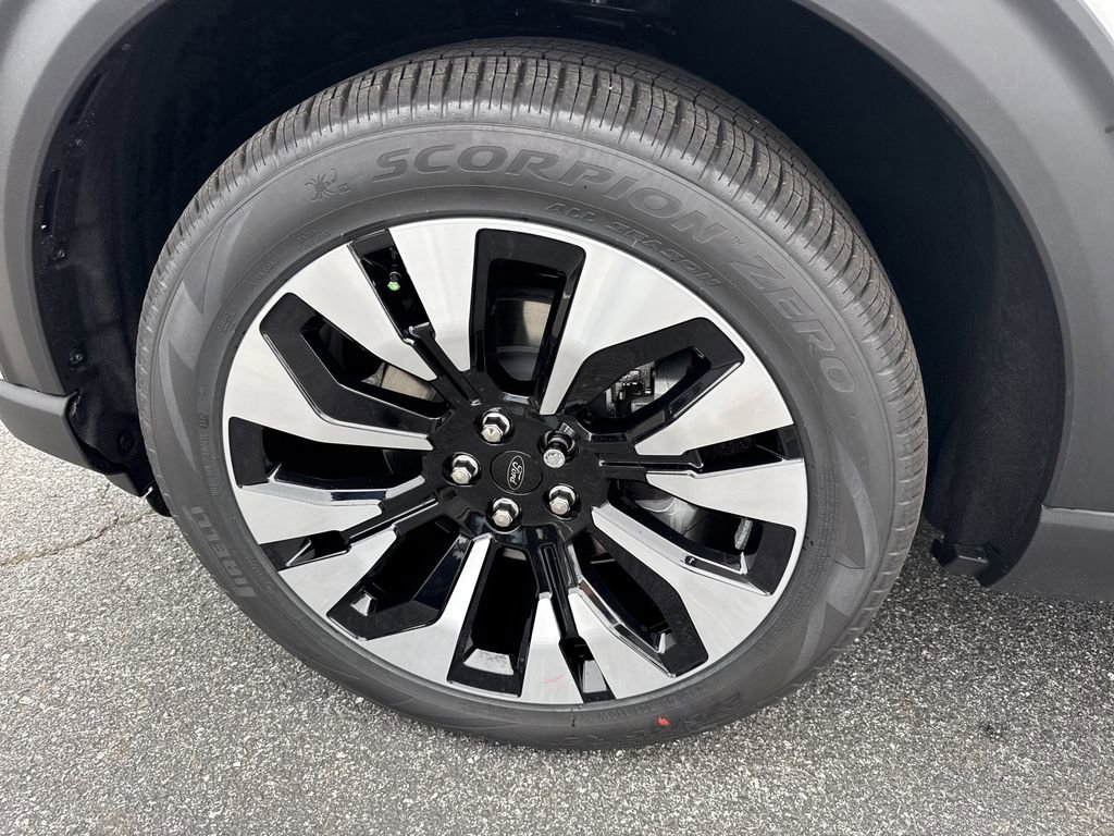 New 2026 Ford Explorer Platinum AWD/4WD image 11