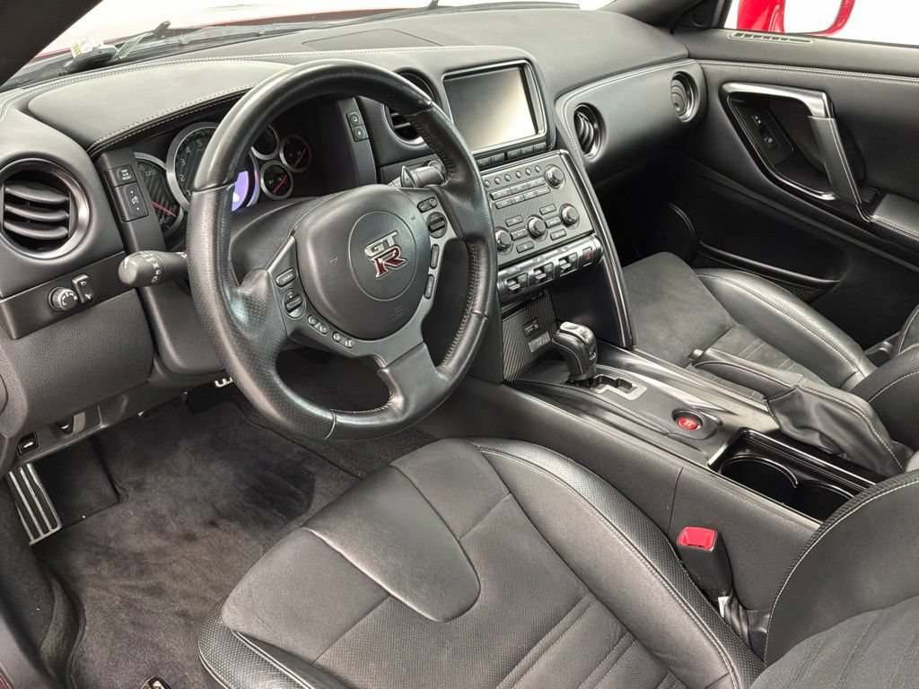 Used 2016 Nissan GT-R Premium AWD/4WD image 76