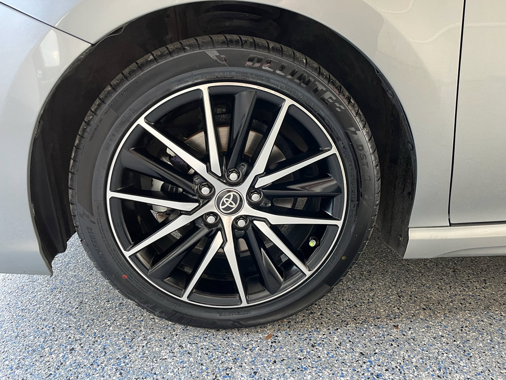 Used 2023 Toyota Camry SE FWD image 33