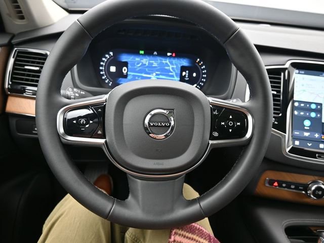 Used 2024 Volvo XC90 B6 Plus w/ Protection Package Premier image 23