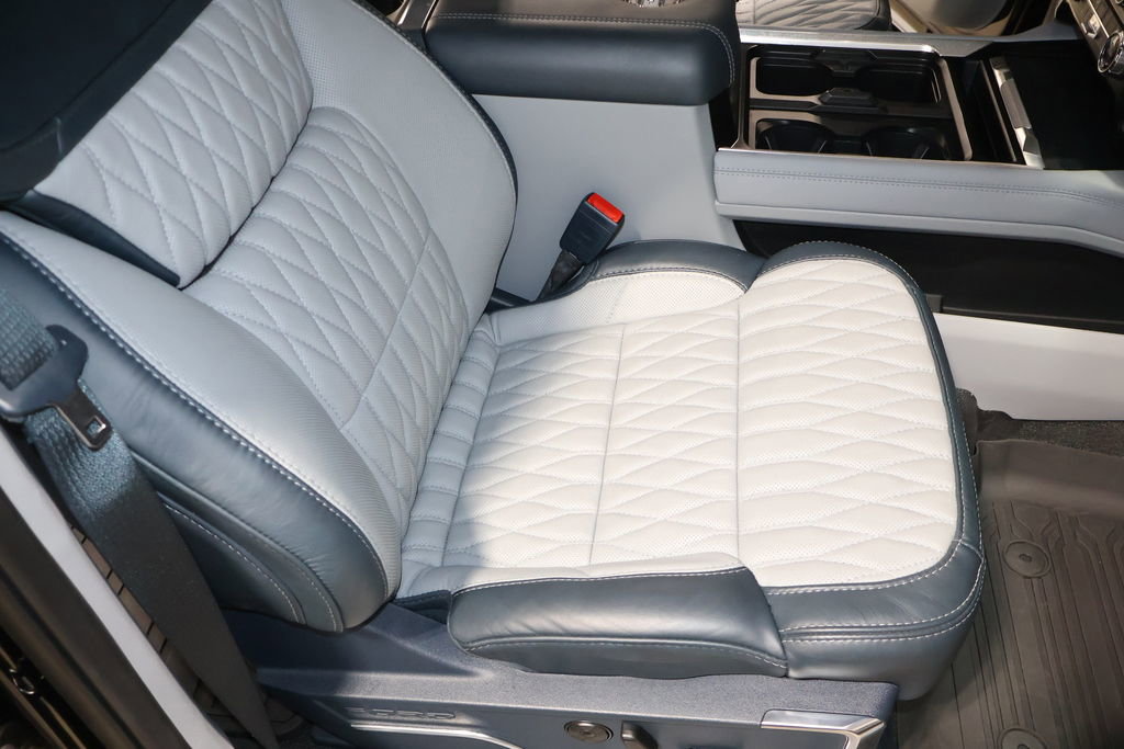 Used 2024 Ford F350 Limited w/ FX4 Off-Road Package image 49