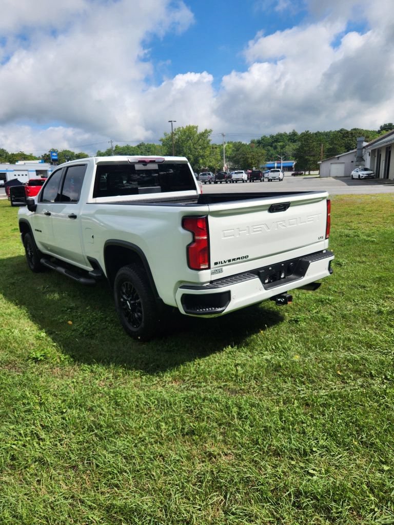 Used 2024 Chevrolet Silverado 2500 LTZ w/ LTZ Plus Package AWD/4WD image 7