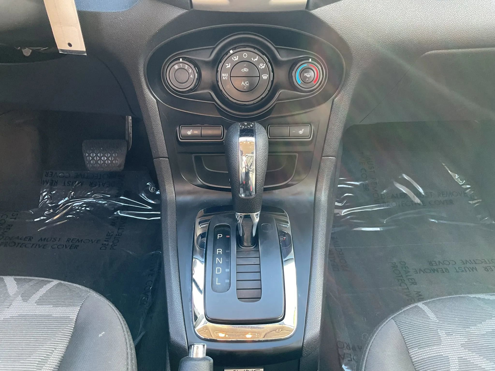 Used 2011 Ford Fiesta SE w/ 203A Rapid Spec Order Code image 16