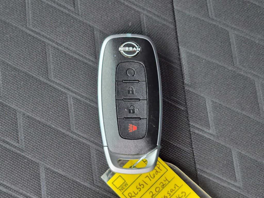 Used 2024 Nissan Kicks SR FWD image 39