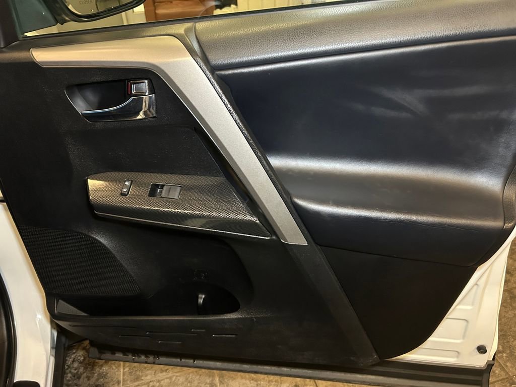 Used 2018 Toyota RAV4 Adventure w/ Cold Weather Package image 17