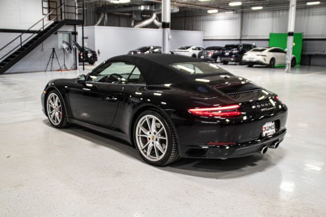 Used 2017 Porsche 911 Carrera S image 2