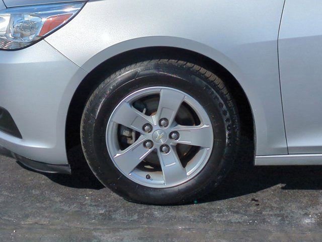 Used 2016 Chevrolet Malibu LT image 7