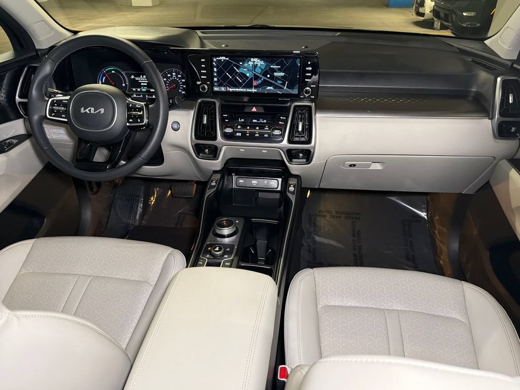 Certified 2023 Kia Sorento EX AWD/4WD image 18