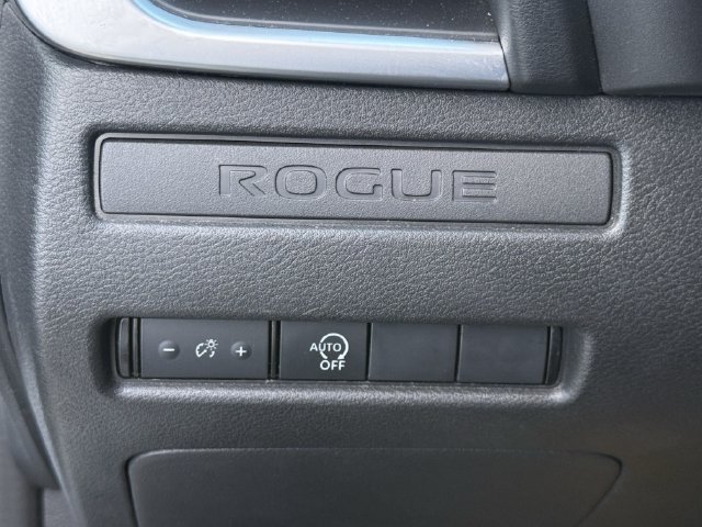 Used 2024 Nissan Rogue S AWD/4WD image 22