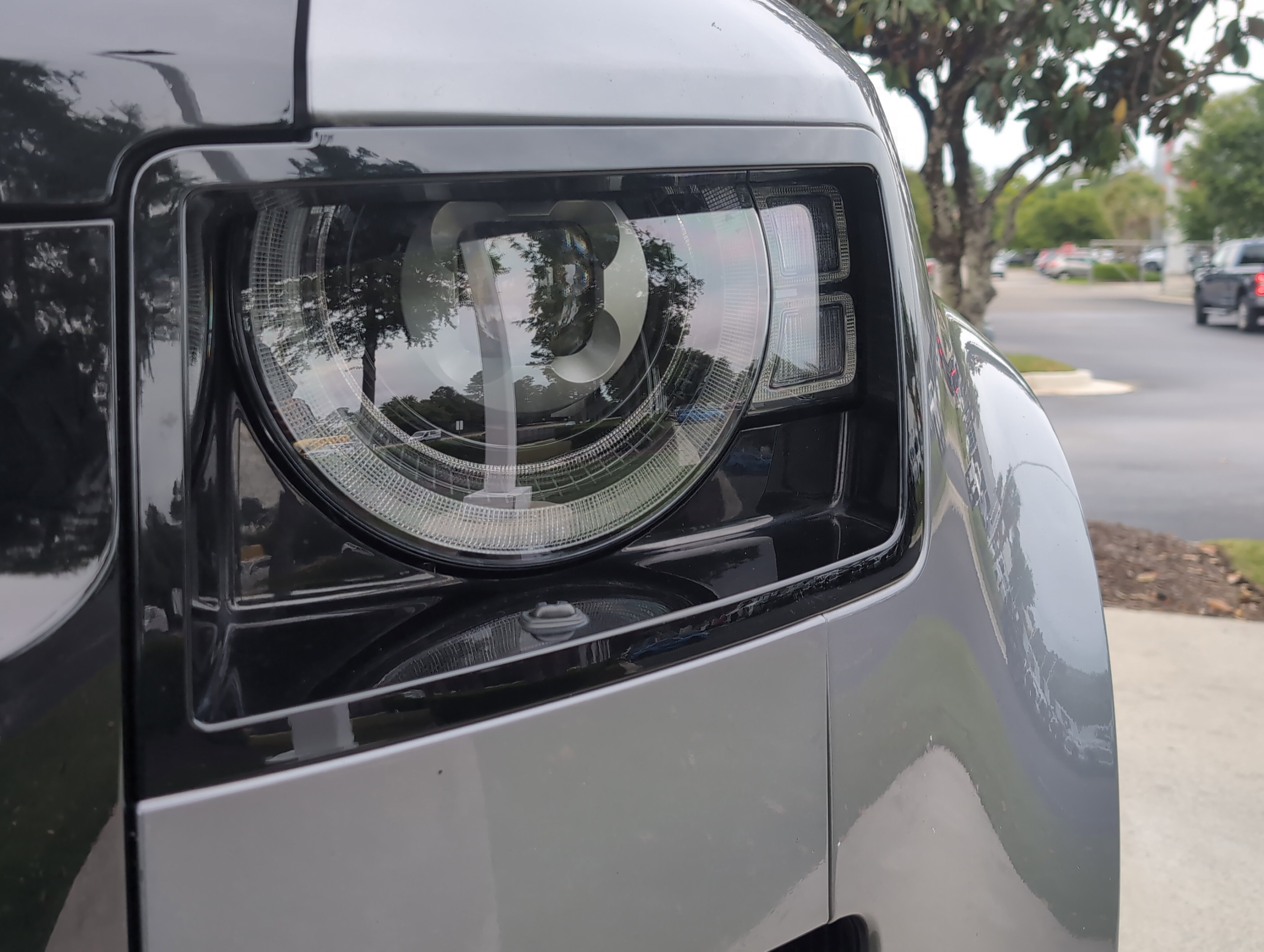 Used 2023 Land Rover Defender 110 X AWD/4WD image 6