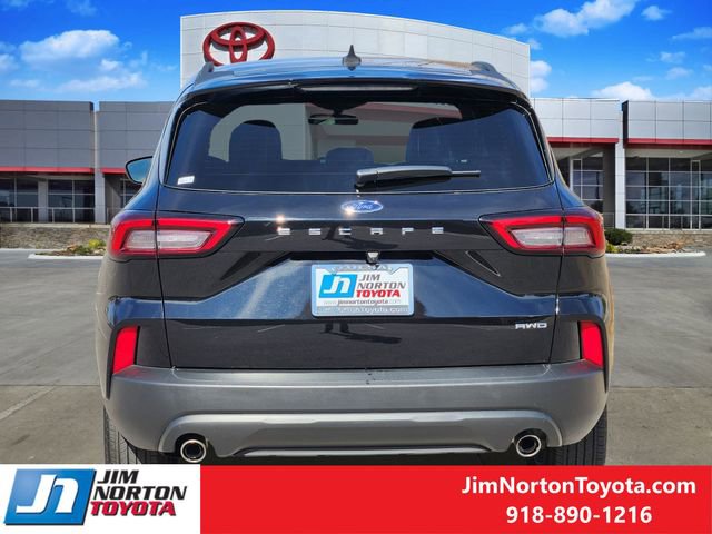 Used 2025 Ford Escape ST-Line image 6