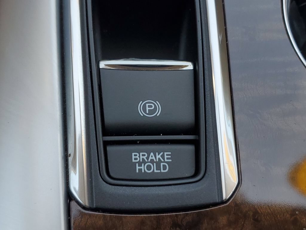 Certified 2018 Acura TLX FWD image 28