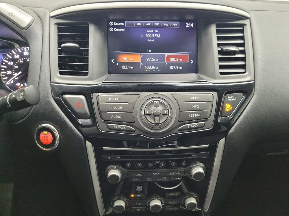 Used 2018 Nissan Pathfinder SV image 25