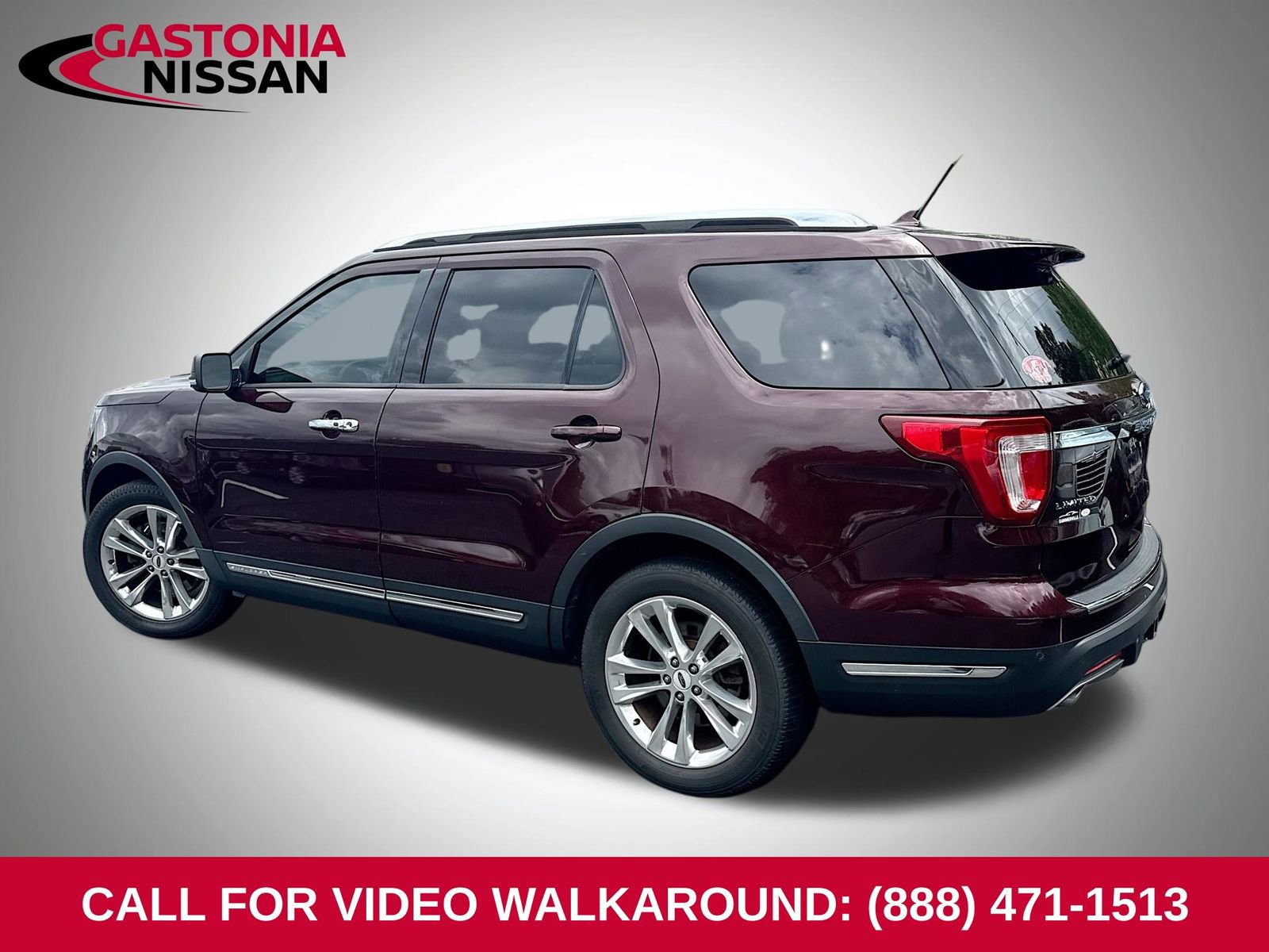 Used 2018 Ford Explorer Limited w/ Ford Safe & Smart Package FWD image 5