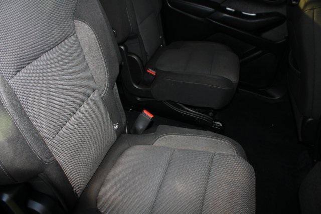 Used 2022 Chevrolet Traverse LT image 7