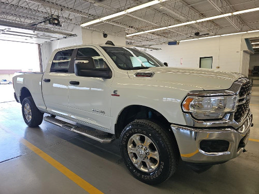 Used 2024 RAM 2500 Big Horn w/ Off Road Package AWD/4WD image 1