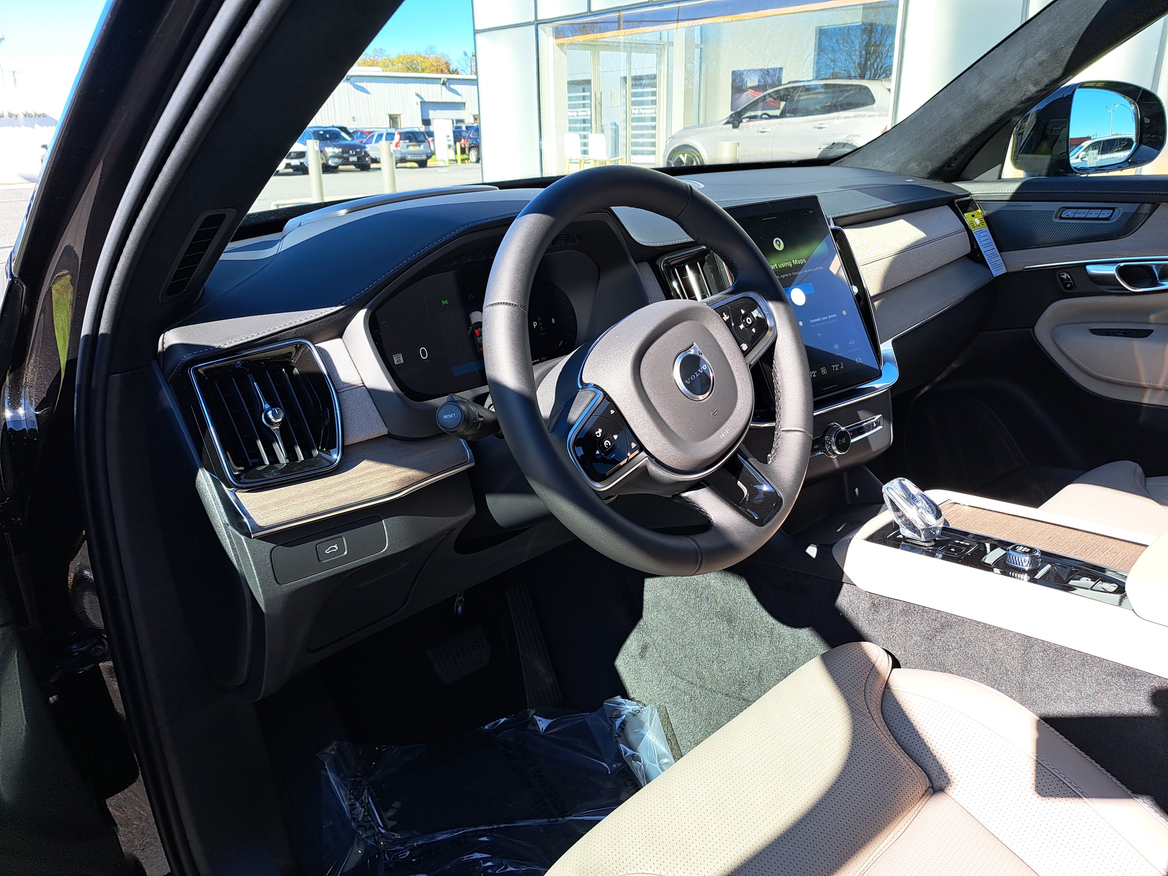 New 2026 Volvo XC90 B6 Ultra w/ Lounge Package AWD/4WD image 5