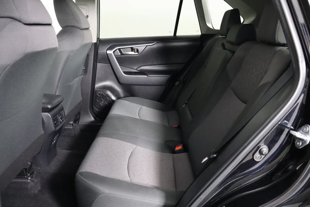 Used 2025 Toyota RAV4 XLE FWD image 16