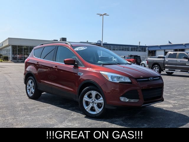Used 2015 Ford Escape SE w/ Equipment Group 201A AWD/4WD image 2