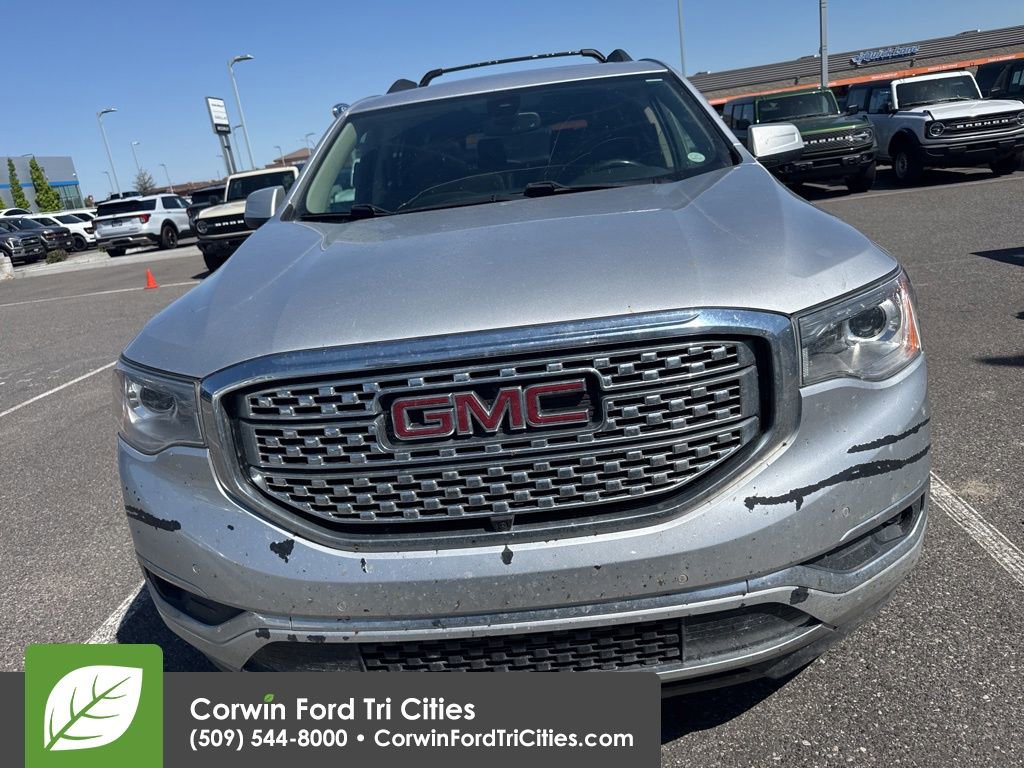 Used 2018 GMC Acadia Denali w/ Technology Package AWD/4WD image 10