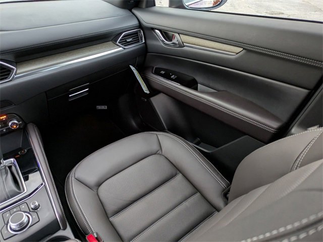 New 2025 MAZDA CX-5 Signature image 16