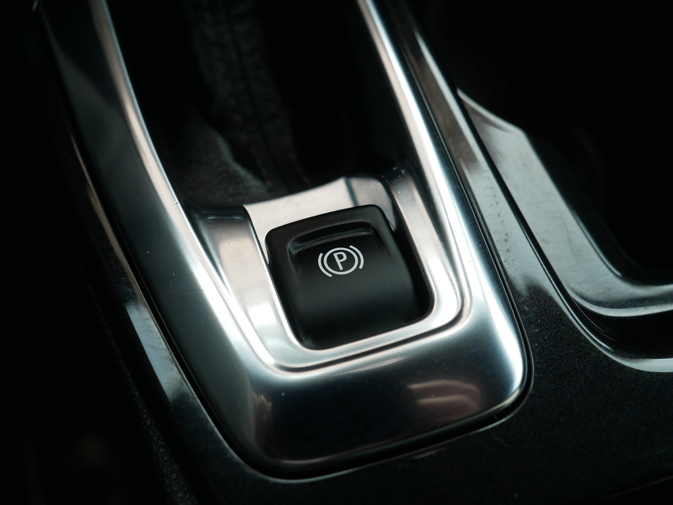 Used 2025 Chevrolet TrailBlazer ACTIV w/ Convenience Package AWD/4WD image 31