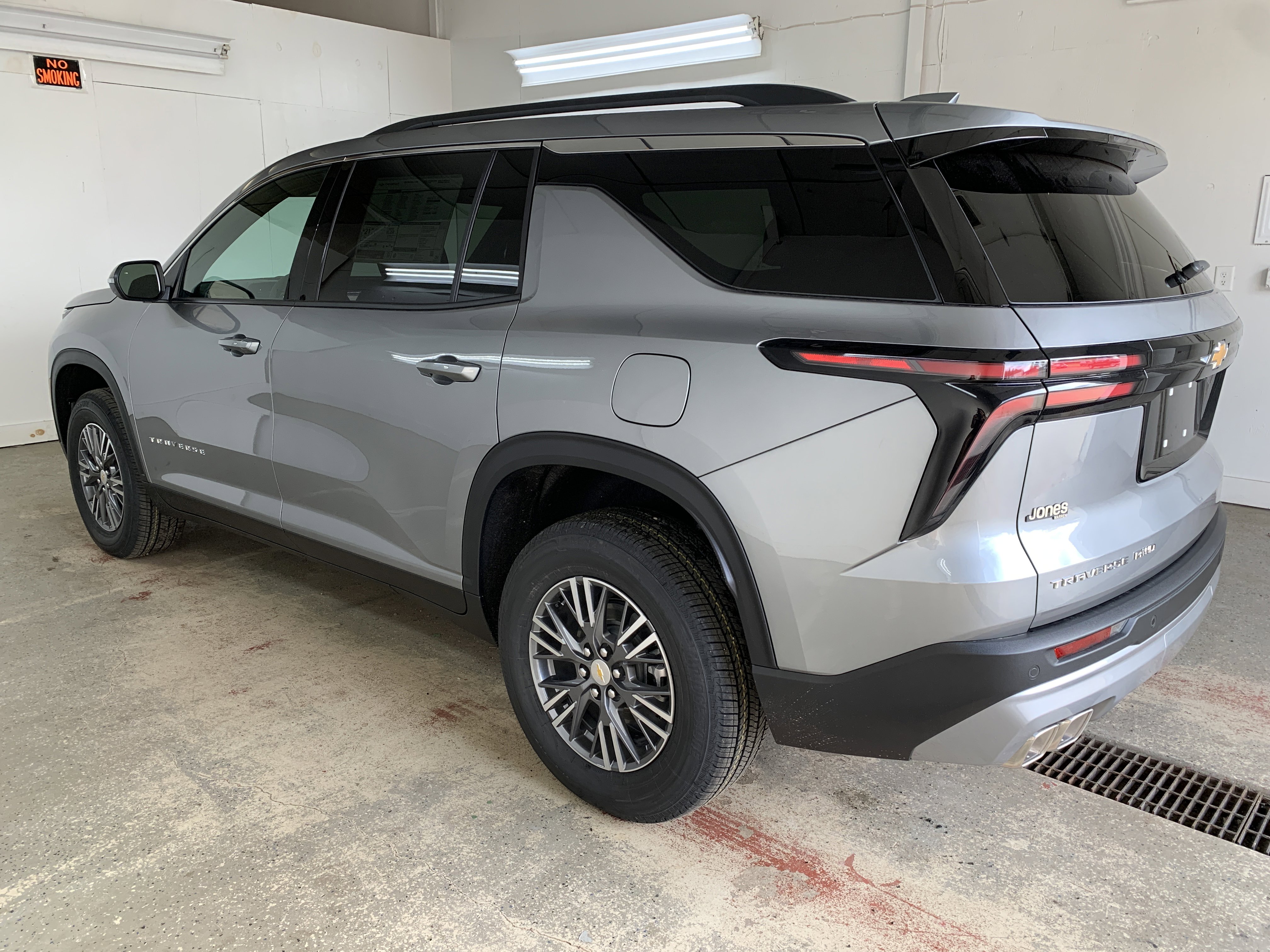 New 2026 Chevrolet Traverse LT image 4