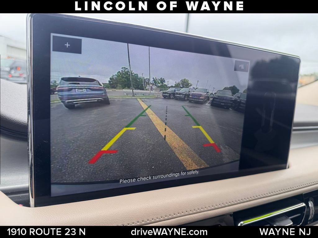 Certified 2022 Lincoln Nautilus AWD w/ Premium Package image 19