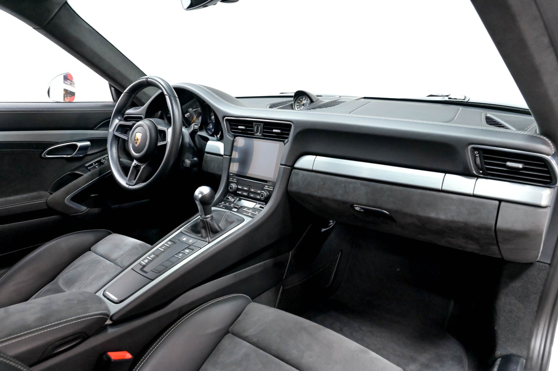 Used 2018 Porsche 911 GT3 RWD image 32