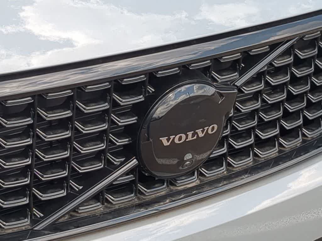 New 2026 Volvo XC40 B5 Ultra w/ Protection Package Premier AWD/4WD image 11