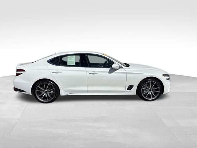 Used 2025 Genesis G70 2.5T image 4