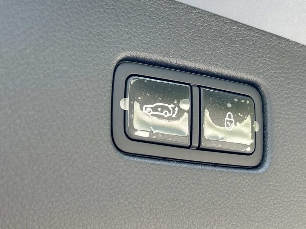 New 2027 Genesis GV70 2.5T Select AWD/4WD image 14