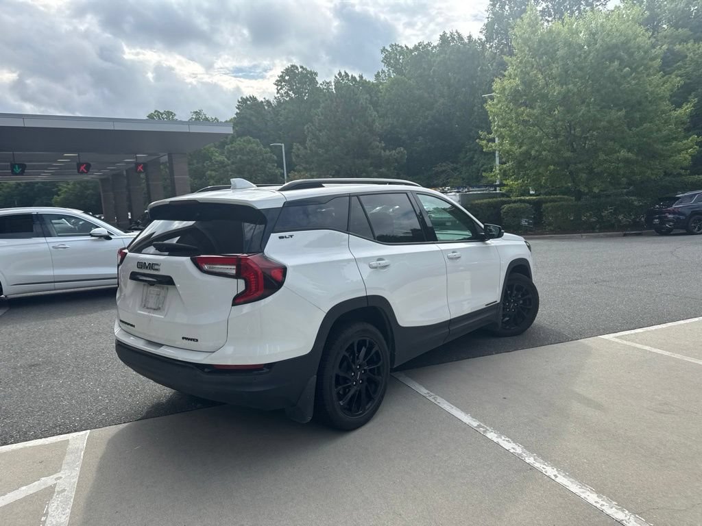 Used 2024 GMC Terrain SLT w/ Tech Package AWD/4WD image 4