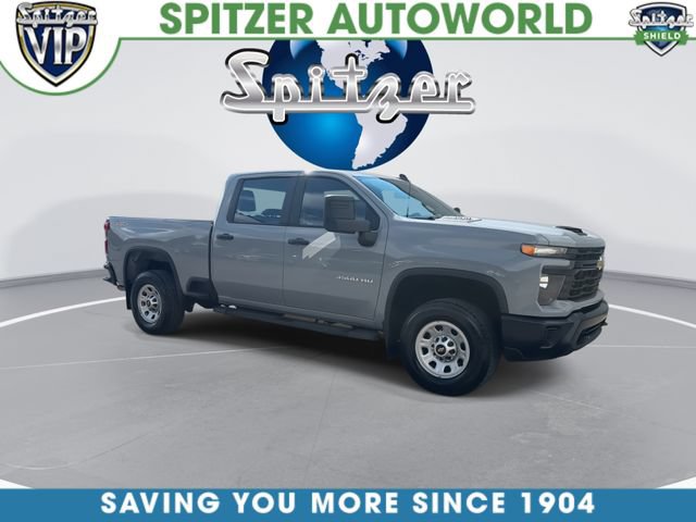 Used 2024 Chevrolet Silverado 3500 W/T AWD/4WD image 2
