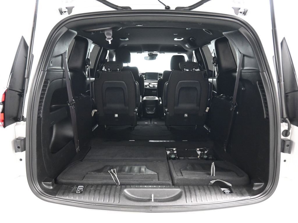 Used 2024 Chrysler Pacifica Touring image 62