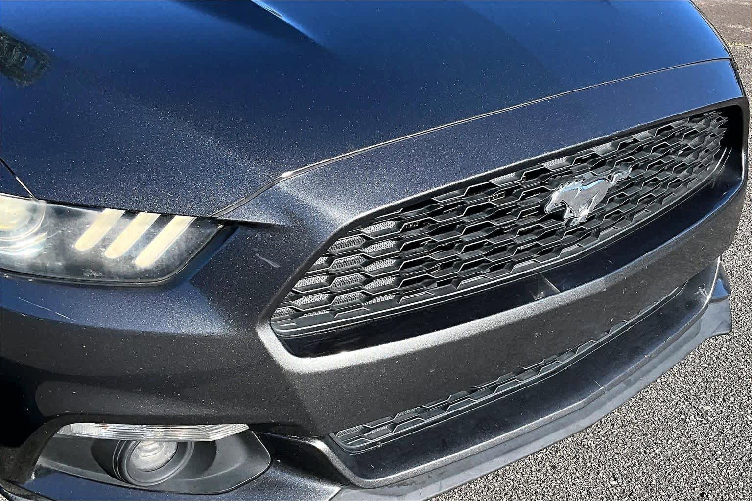 Used 2015 Ford Mustang Premium RWD image 27