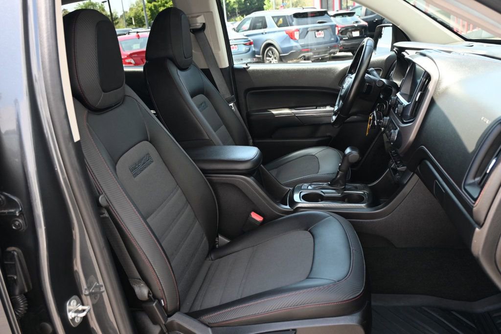 Used 2016 GMC Canyon SLE w/ All Terrain Adventure Package image 17