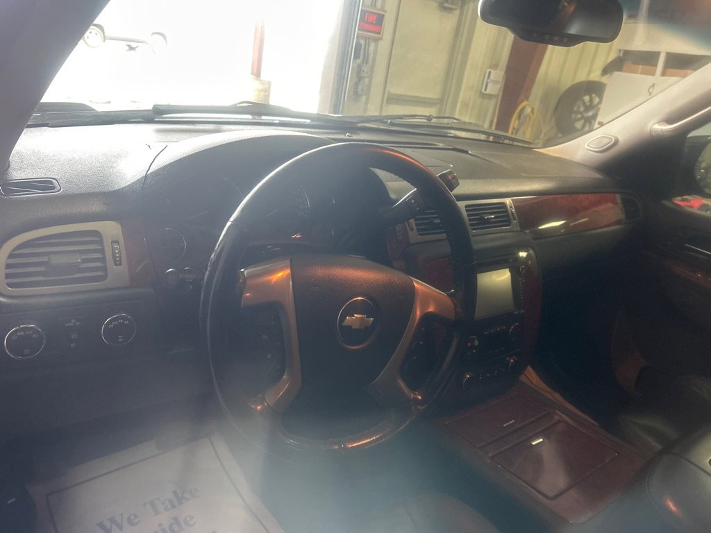 Used 2013 Chevrolet Tahoe LTZ image 13